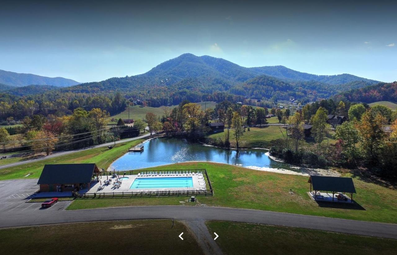 Alpine Joy-Hot Tub, Pond Access ,1089 Of Free Tickets For Each Paid Day, Dollywood And More! Таунсенд Экстерьер фото
